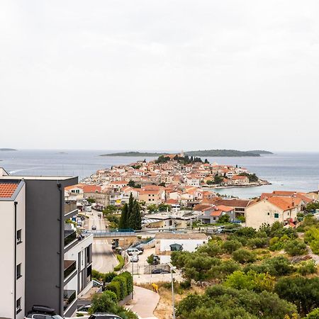 Milisa Residence Примоштен Экстерьер фото